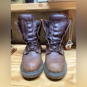 Red Wing - SUPERSOLE® 2.0
MEN'S 8-INCH WATERPROOF SOFT TOE BOOT